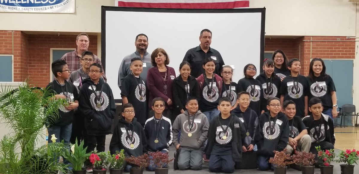 WashingtonPUSD's tweet photo. Great job LOBOS! Second place in the fast line. You did an amazing job representing Washington!#Proud2BePUSD #roboticsfieldday #funonasaturday https://t.co/cDtAxoMnoZ