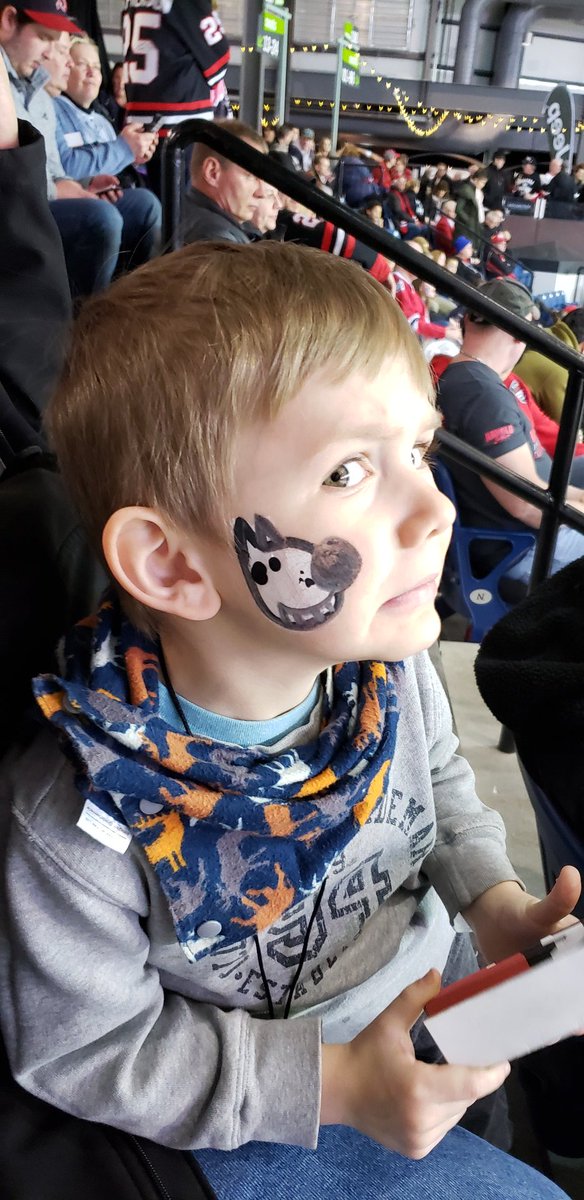 NikkiComma's tweet image. Ice Dogs game! @OHLIceDogs #GoDogsGo