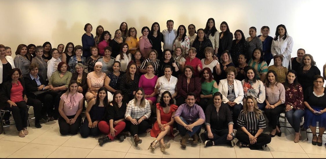 tonoastiazaran's tweet photo. Soy feminista. Debemos acabar con los estereotipos, evaluando a las personas en función de su capacidad, y no del género. ¡Gracias a las mujeres del @PANporSonora por acompañarnos al convivio para conmemorar el #DiaInternacionaldelamujer! https://t.co/U2BJD0c6qR