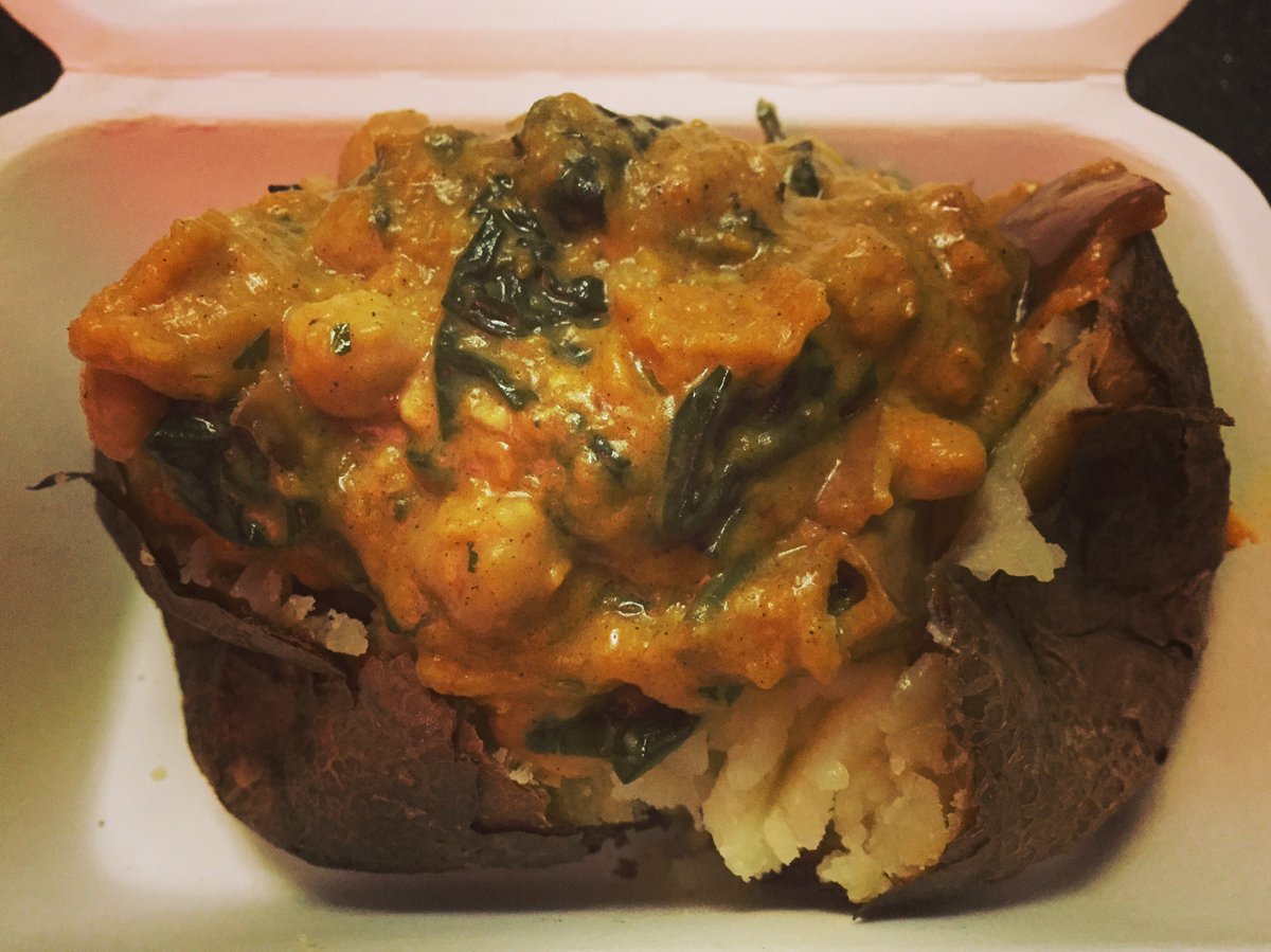 JacketPotatoMan's tweet photo. One of our favourite vegan specials 
Butternut Squash, Chickpea and Spinach Coconut Curry

#tqjackpotman 
#vegan 
#torquayvegan 
#devonvegan
#indianfood 
#torquayindian 
#vegetariancurry https://t.co/gRmuXMwQyd