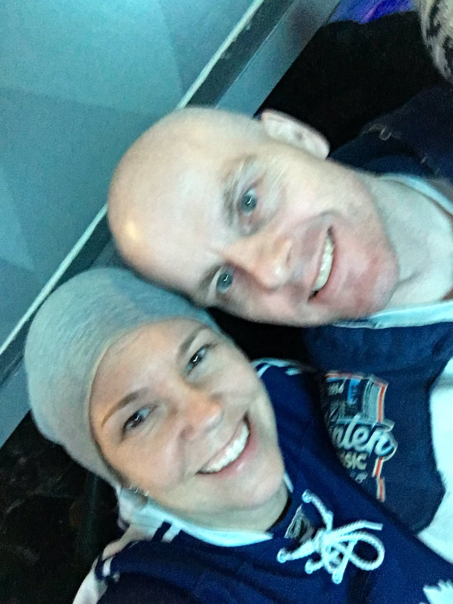 Mrs_L_Banfield's tweet photo. Family night! #LeafsNation #MapleLeafs #scotiahockey #HockeyNightinCanada https://t.co/6B818dbnS9