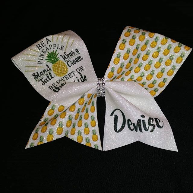 sassytimebows's tweet photo. #bows #cheerbows #cheerbow #cheerbowlife #cheerlife #cheercoach #cheerbowmakers #cheermom #cheercamp #highschoolcheer #allstarcheer #reccheer #varsity #popwarner #onsitesublimation #sublimation #taillessbow #rhinestones #bowbro #dollybows #jerseygirlsarethebestgirls #nj #ch… https://t.co/Y8c3uuDCRs