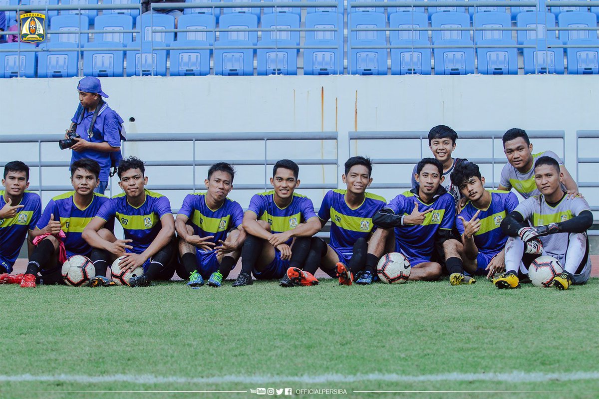 ofcl_Persiba's tweet photo. Tetap positif dan terus semangat!!!

#PersibaBalikpapan 
#DLMD https://t.co/KKfXY6bKid