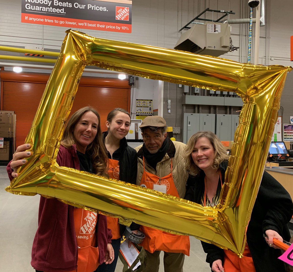 thisisme_82's tweet photo. #MWSuccess @RobertDennison1 @THDChesterfield @XKerrigan @SWHR33 https://t.co/KBwG4R3gYO