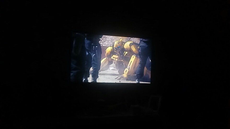 Assistindo #Bumblebee, curtindo o meu Sabadão 😁😁😁😁😁
