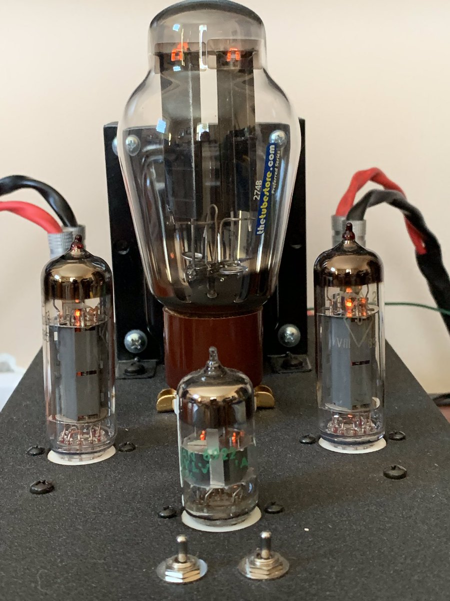 PanamStyle's tweet photo. It’s been several months (since September 2018) but this puppy has continued to improve. Yes, “break in” is a real thing. #decware #se84ufo I changed the rectifier (out of necessity) and the input tube (out of whim) ... but yeah, this is the business https://t.co/hltnaXtc0l