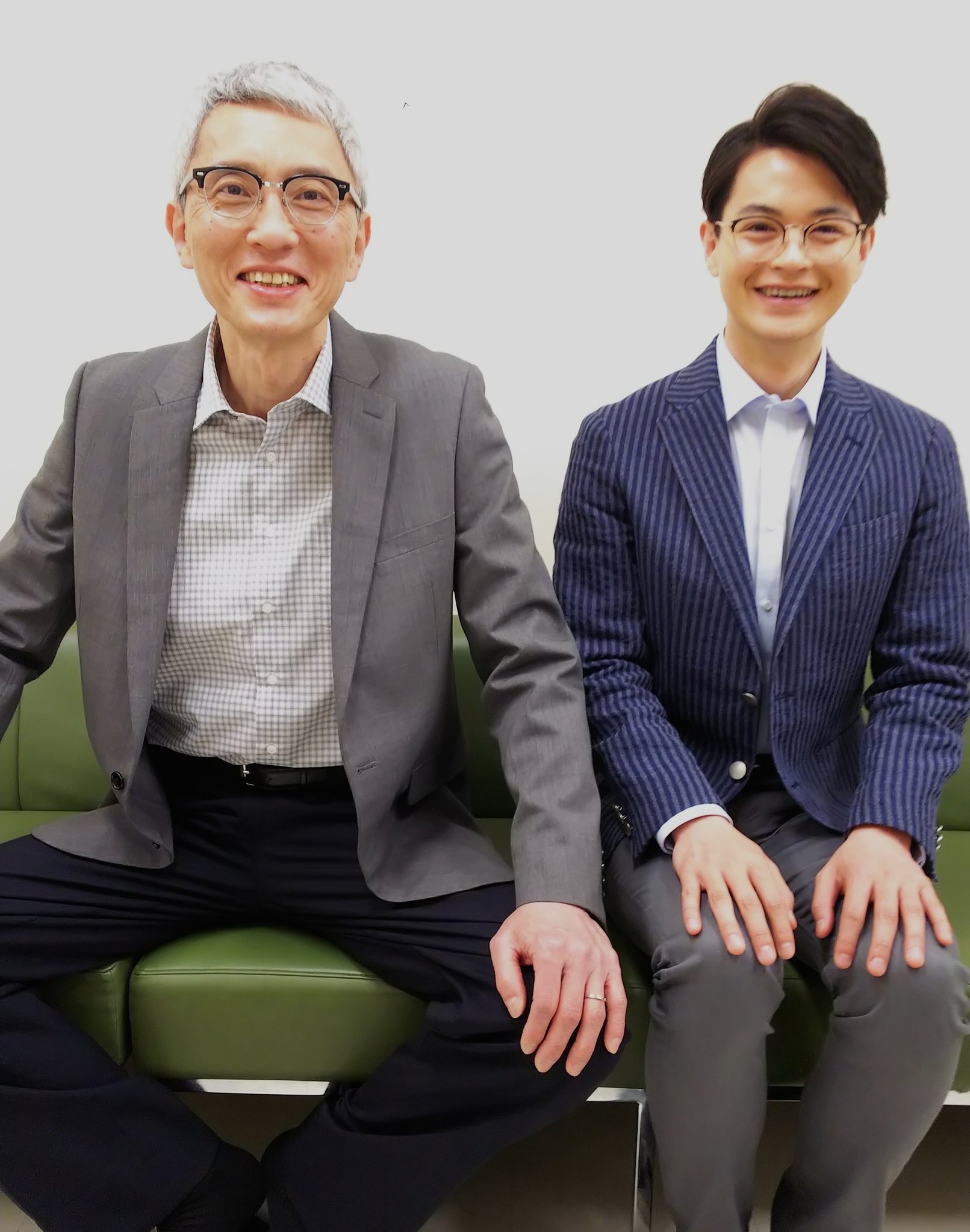 公式 パーフェクトワールド 今日も元気に撮影中 松重豊さんがクランクイン 演じるのは娘を溺愛する つぐみの父 川奈元久 家族ぐるみで仲のよい 是枝くんと 娘を溺愛する父 長野松本設定だけど ２人とも福岡出身 めがねとめがね お