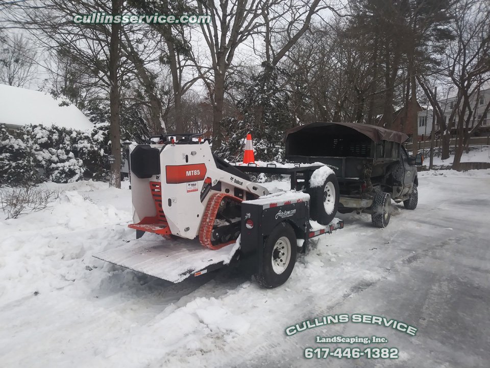 Culser1's tweet photo. It's possibly #spring (snowed this morning) and I haven't posted any snow pics do here's some snow #pics .
This #storm turned to #rain and had an inch of ice on top of the #snow . So the #bobcat came out and took care of it. Still #love my #jeep

#skidsteer #awesome #LikeABoss https://t.co/v4J2Tw8B8s
