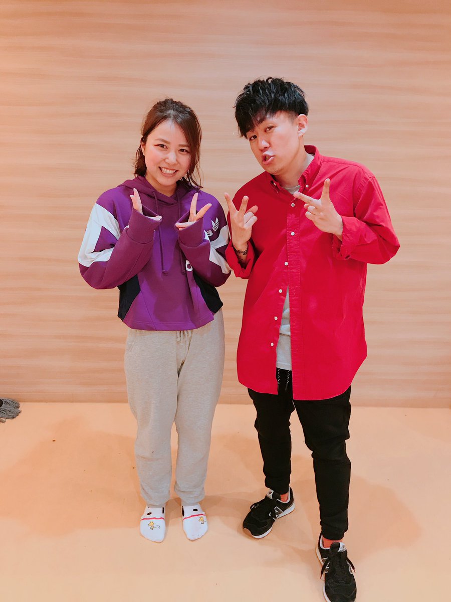 anna05up's tweet photo. 今までこんなに行動的になったことなかった。

不安がたくさんあってスタジオの前で大きく深呼吸。

一歩踏み出してよかった。

本当に素敵な3時間でした。
私にとって携帯の中にいた人で
会えた喜びと振りを踊れる幸せ。

また絶対受けに行きます！
ありがとうございました^ ^

#HASSYさん
#dance https://t.co/j6AA6WYiur