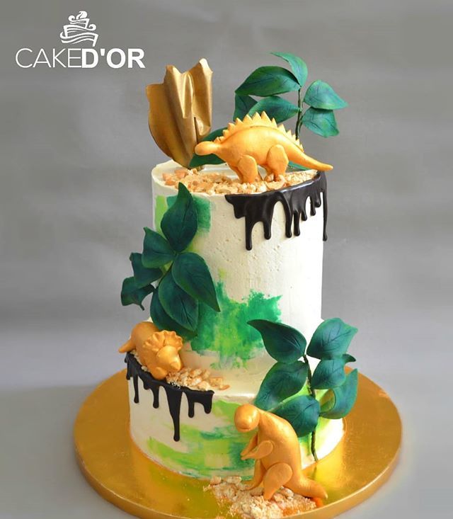 cakedorcouture's tweet photo. Dinosaur theme cake based on design shared by client! https://t.co/KuCmE2RsMn https://t.co/37rbKxFiKI