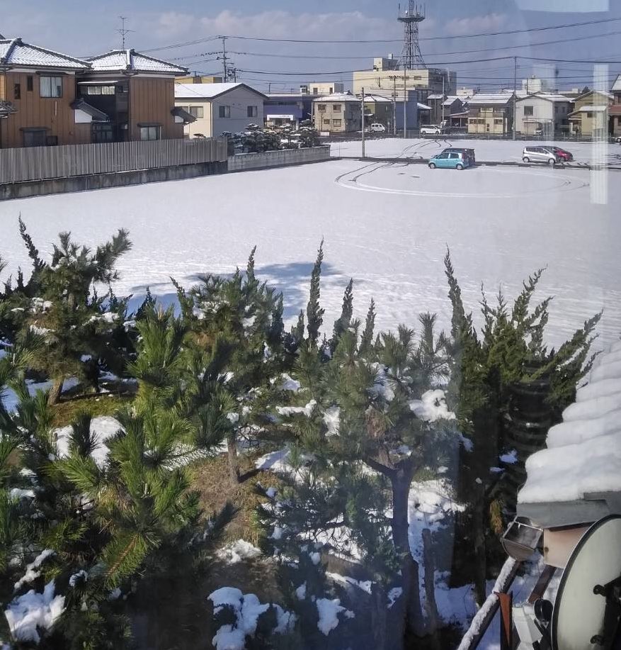 rootedpartners's tweet photo. 新潟はまだ雪があるなんて..びっくり https://t.co/NoFJGKjufo