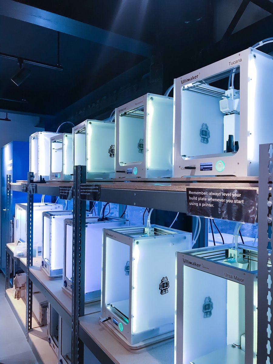 juulkoenestudio's tweet photo. Bunch of 3D printers 🤩 @NewLab https://t.co/xq6cQaowcg