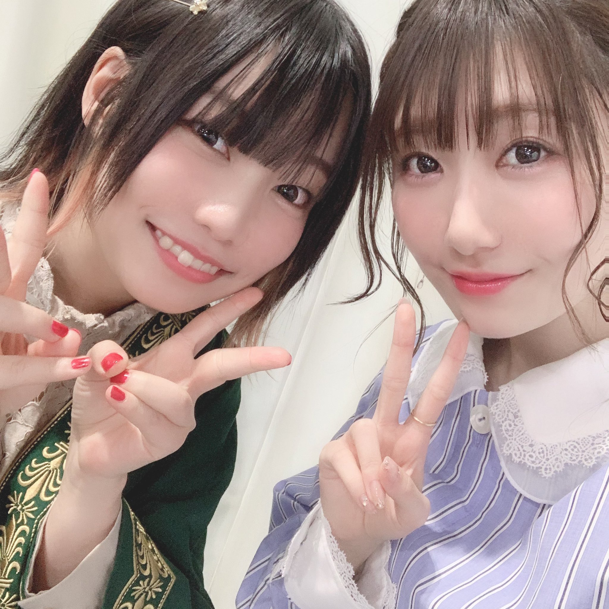 日高里菜 バタバタして皆さんと写真撮れなかったのですが 本渡ちゃんとは撮れました 変好き は夏 放送 よろしくお願いします 日高里菜 バタバタして皆さんと写真撮れなかったのですが 本渡ちゃんとは撮れました 変好き は夏 放送 よろしくお願いします