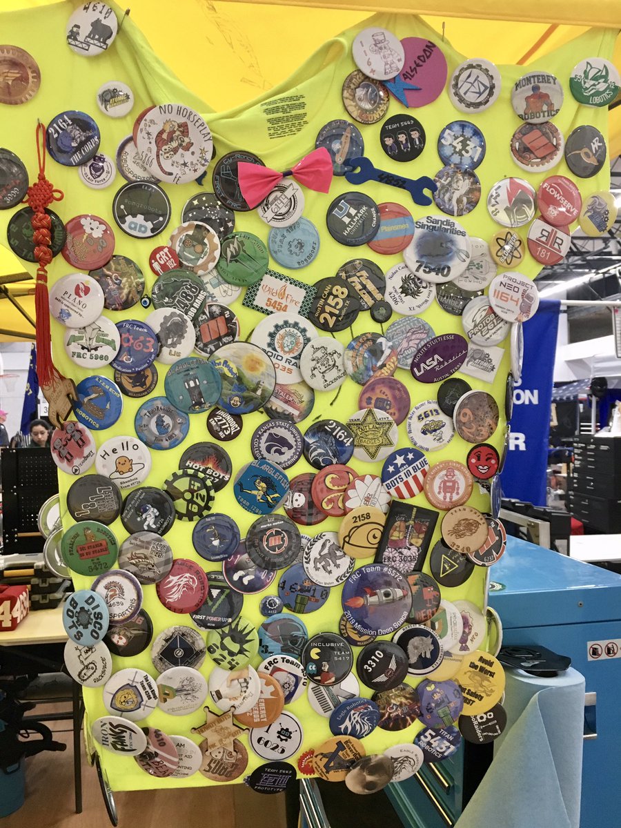 FIRSTinTexas's tweet photo. Color us impressed with the amount of buttons the @armadillos4694 team has amassed for the #ButtonChallenge issued by #FIRSTinTexas Executive Director, Patrick Felty during the #DelRioFRC Opening Ceremonies. #makeitloud #DESTINATIONDEEPSPACE #FRCDistrict #FRCTeams https://t.co/A8992f0bho