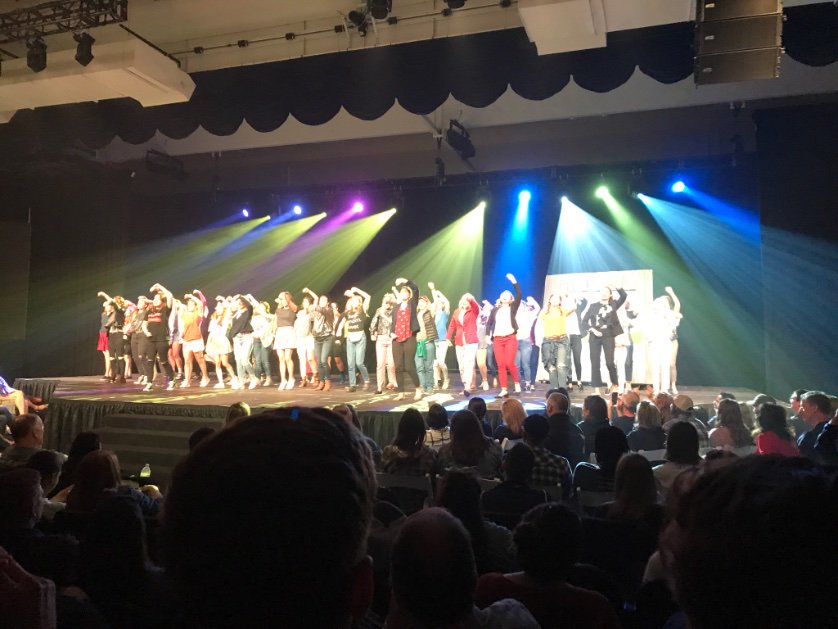 thehadleygrace's tweet photo. DANCING QUEENS 💃🏻⚓️💃🏻
#DBUSpringSing https://t.co/E5Wyg80CbZ