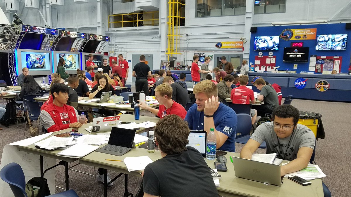 HaydenConner's tweet photo. Not even close to being done with our proposal but having a blast on the Structural Engineering Team for #TeamRockdonnell! @NASA Space Settlement Design Competition! #JSCSSDC19 @NASA_Johnson @NorthwestAEA @JordanMenning https://t.co/pP5XJs1q3M
