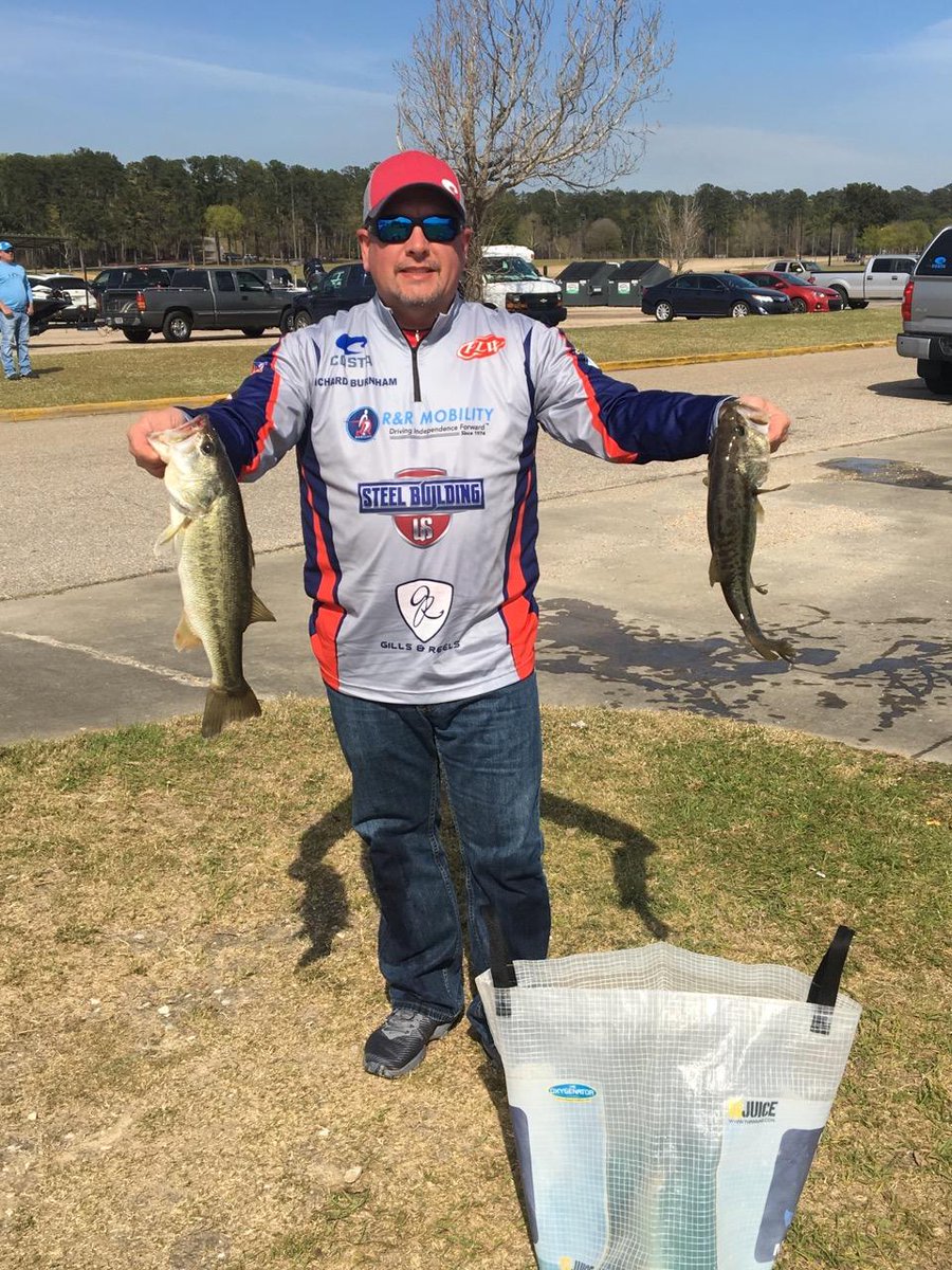 gbass514's tweet photo. Had a great day at Lake Eufaula
Finished 15th out of 95 and cashed a check. Moved up to 37th overall in the points standings. Thanks to all my sponsors #rrvan #gillsandreels #lews #flw #costa #steelbuildingus #inthelightart #burniesbbq #dualdeko #bamabfl #bass https://t.co/ySRSIepzgN