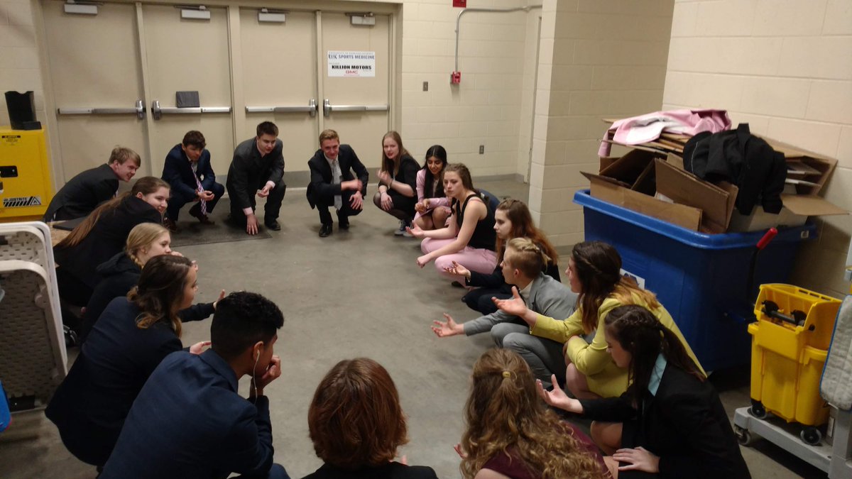 lsw_speech's tweet photo. Great end to the season at State! So proud of our Hawks! https://t.co/YkqSIGmsUO