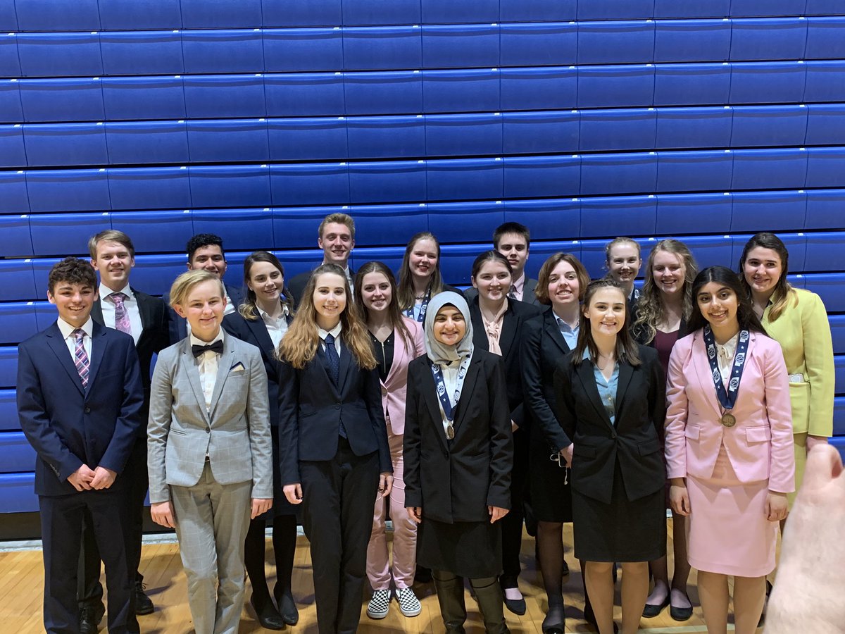 lsw_speech's tweet photo. Great end to the season at State! So proud of our Hawks! https://t.co/YkqSIGmsUO