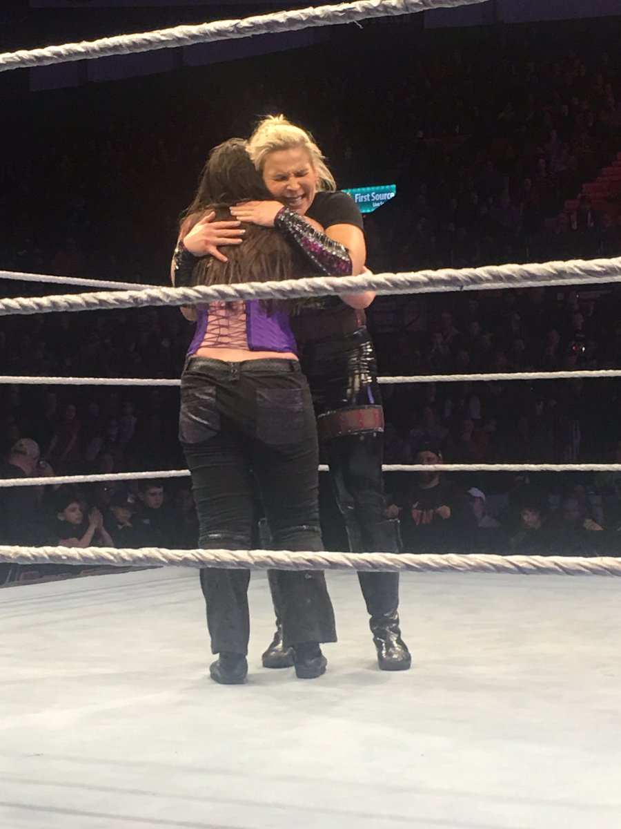 jacenes22's tweet photo. Yoooo.. @NatbyNature you were awesome tonight!! Thanks for the hug!! #2Paws #WWEUtica https://t.co/NxJg9rUyt2