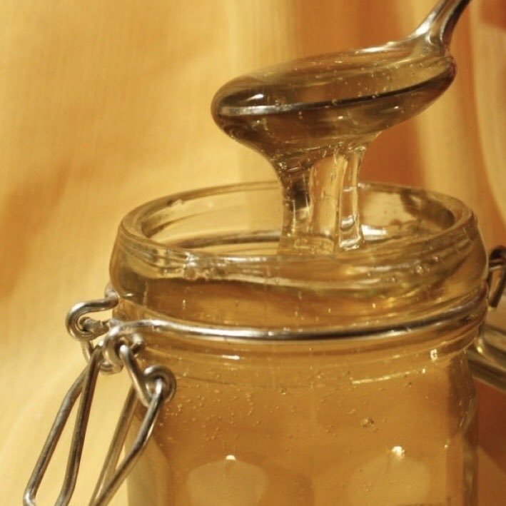 Donghun’s voice as aesthetic pictures that don’t really make sense but somehow do