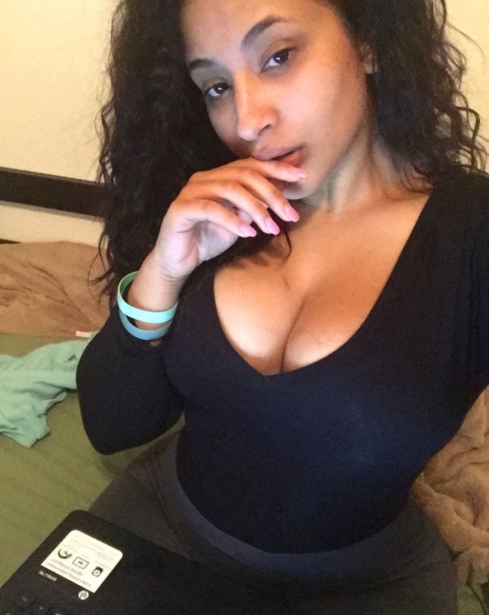 BooDesty's tweet photo. #sellingnudes #sellingnude  DM me to buy  my vids for the Low =]. Or Hmu On Kik (Ahhcreamxd) https://t.co/UbrSg2LeTp