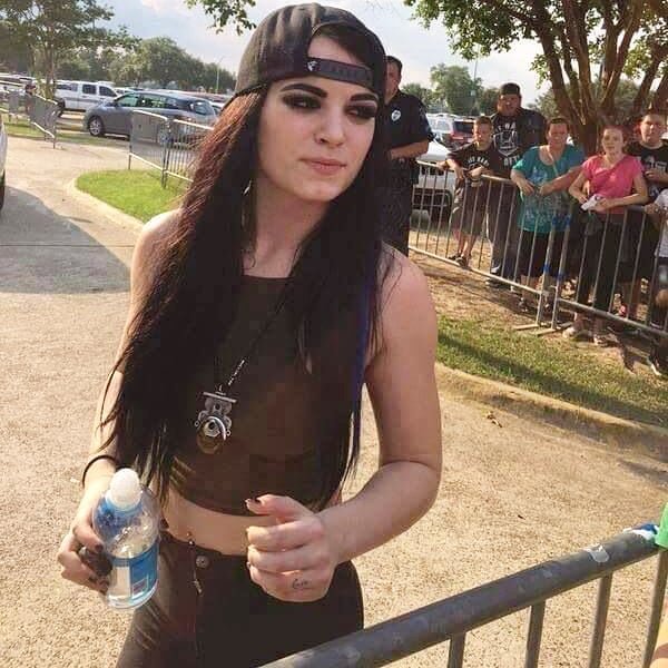 Earlier today, I did a meet and greet at the Dover Fair. I was promoting @RoseCityIJWF and @VANGUARD2019