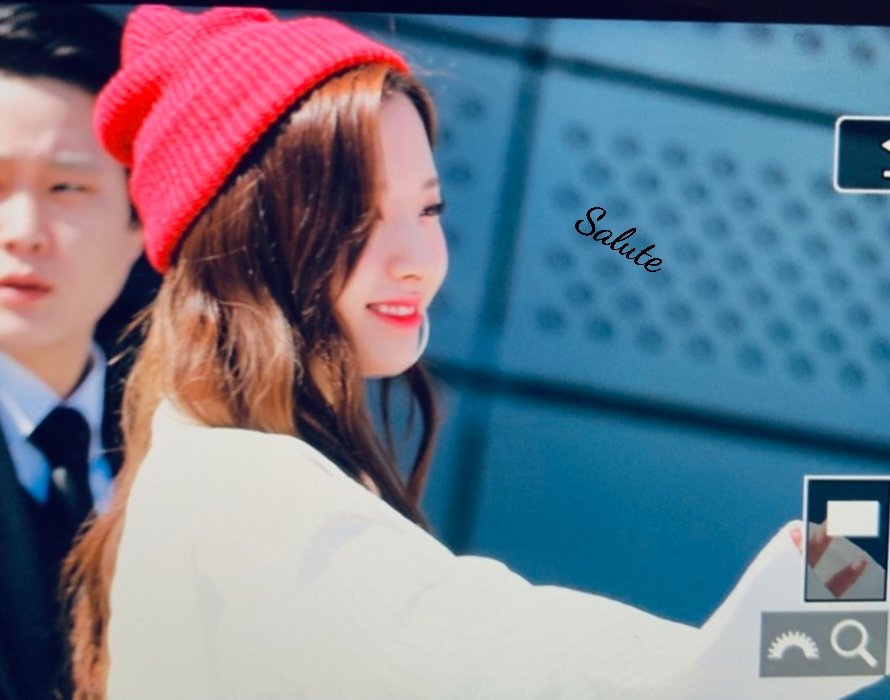 SalutePhoto's tweet photo. 190324 Seoul Fashion Week VIBRATE 퇴근길 
#우주소녀 #WJSN #보나 (#김지연)  #BONA   #은서  #Eunseo #연자매 

@WJSN_Cosmic https://t.co/sh0mI74cvy