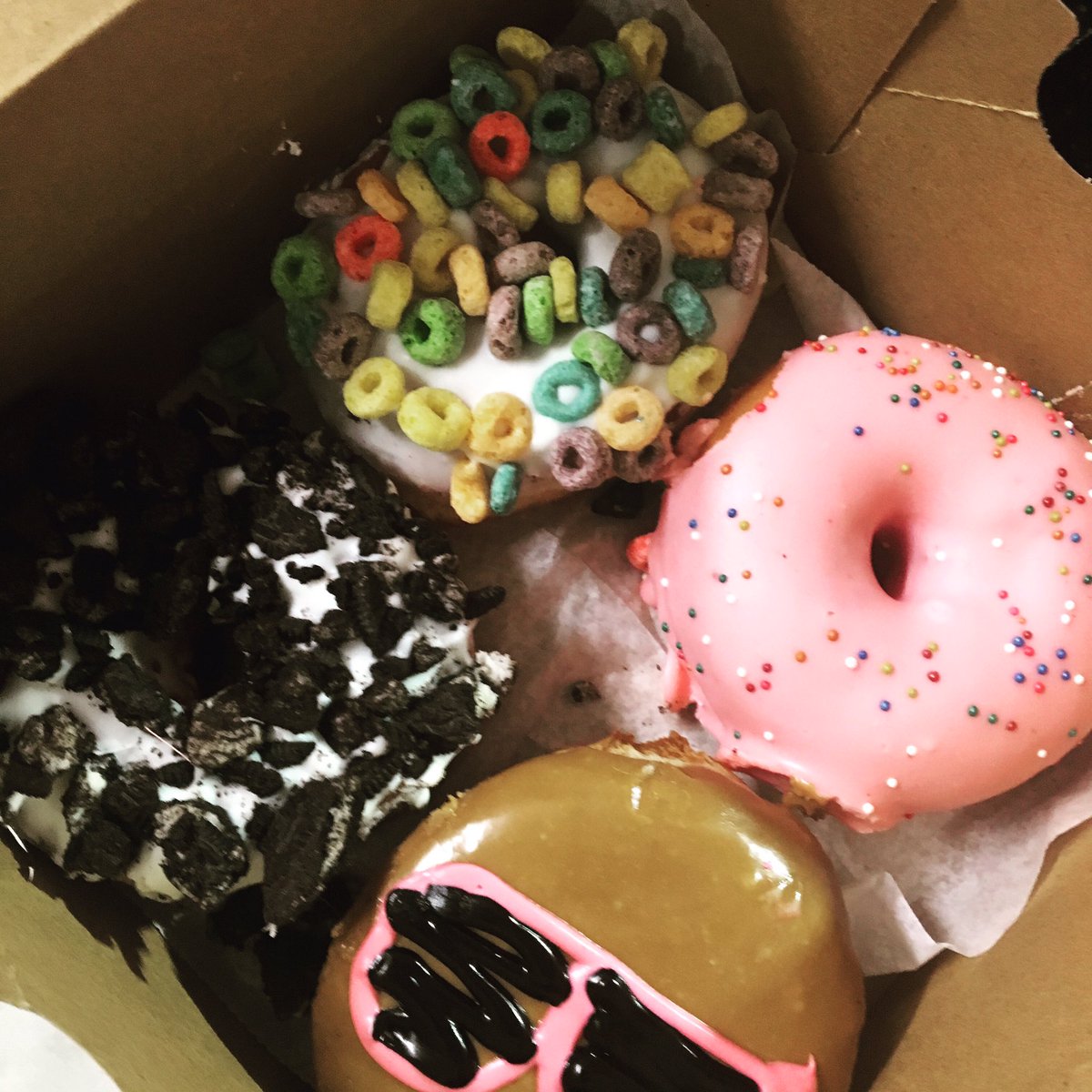 paigebolde's tweet photo. Voodoo doughnuts for my mom’s birthday tomorrow!!! 🍩😄🍩 #doughnuts #voodoodonuts #universal #citywalk https://t.co/75bRsb6BxJ