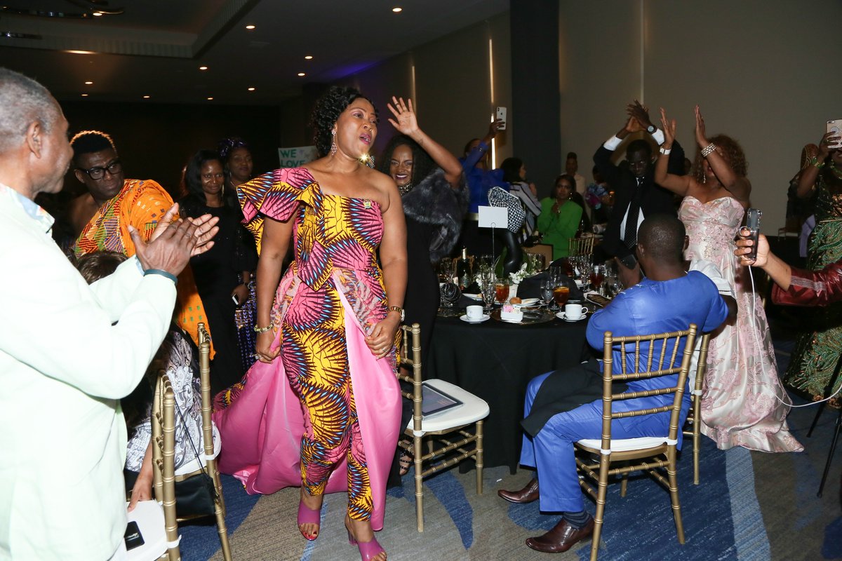Heirsofafrika's tweet photo. The INSPIRING, RIVETING and POWERFUL, First Lady H.E. Fatima Maada Bio’s speech brought us so much joy, love and conviction. #IWOP2019 #fatimamaadabio #sierraleone  #connectTOcorrect #thediasporadialogues #koshiemills #africanexcellence #SaturdayMotivation https://t.co/efQjpI55VG