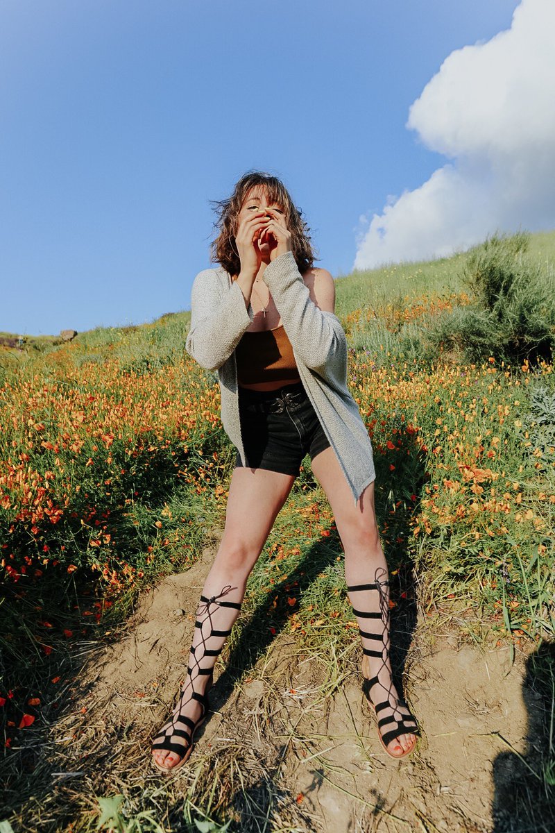 whitsutherland's tweet image. A SUPERBLOOM SISTER