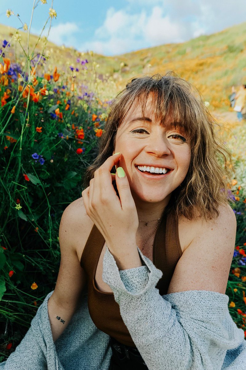 whitsutherland's tweet image. A SUPERBLOOM SISTER