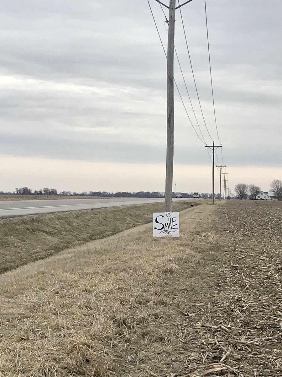 scenicmo's tweet photo. “Never regret anything that made you smile.” - Mark Twain  😃  #scenicsunday #scenicsmile #motravel #scenicmo #highway #smile #marktwain #roadtrip #missouri #hadtostop https://t.co/QLxntyr5dr