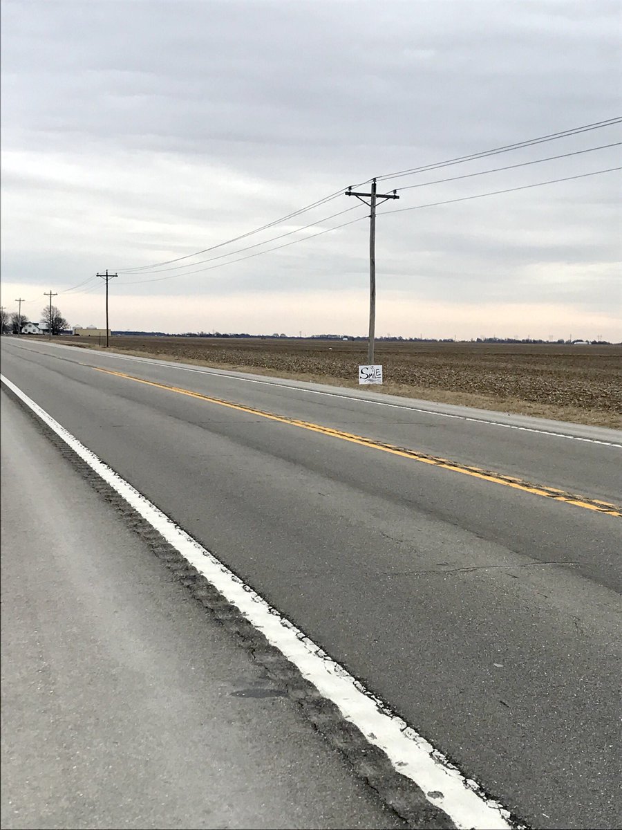 scenicmo's tweet photo. “Never regret anything that made you smile.” - Mark Twain  😃  #scenicsunday #scenicsmile #motravel #scenicmo #highway #smile #marktwain #roadtrip #missouri #hadtostop https://t.co/QLxntyr5dr