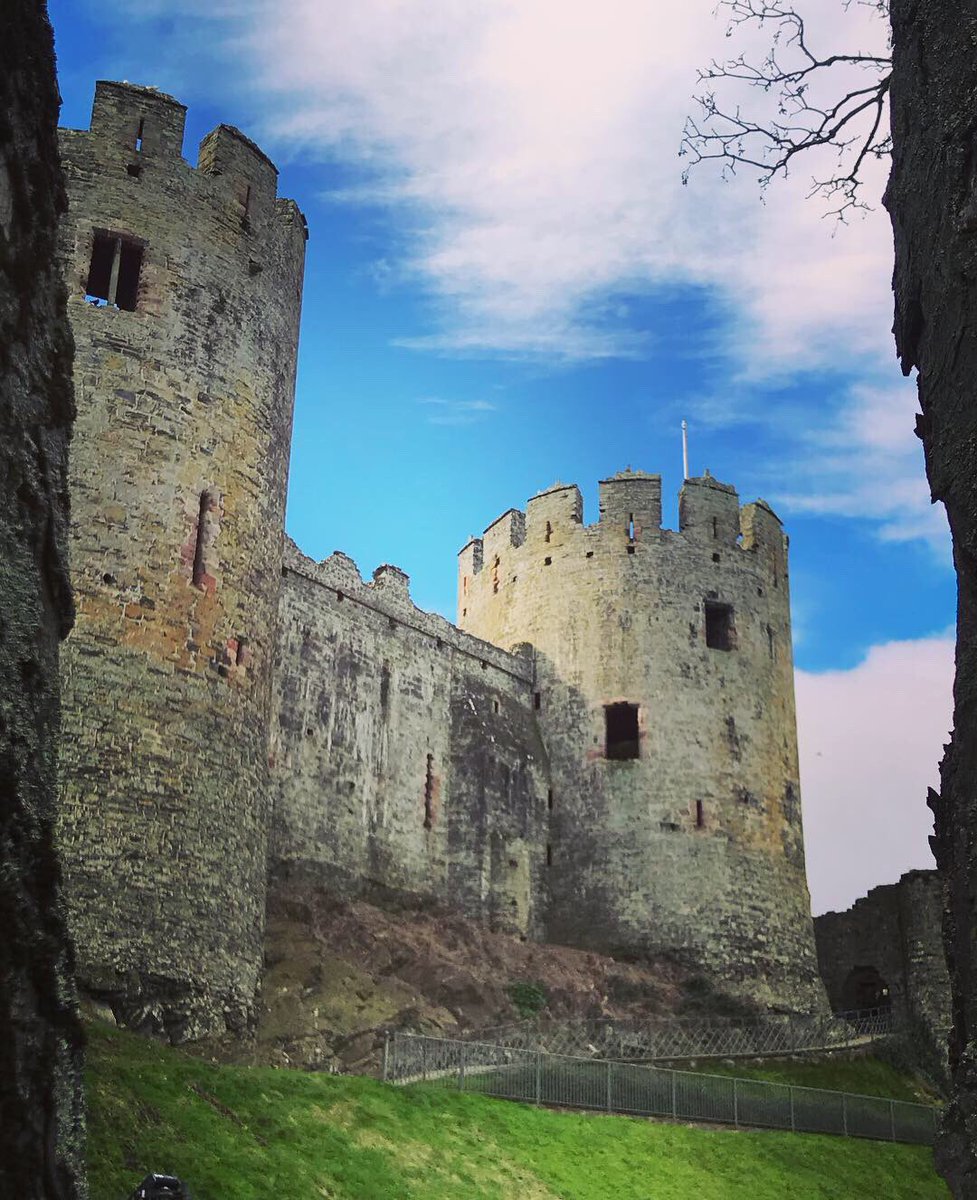 TenonTours's tweet photo. We’ve had a great March sharing beautiful destinations in and around Wales... Join us next month as we feature Italy! 🇮🇹
•
•
#FindYourEpic #Wales #VisitWales #CastleCapital #TTFeaturedDestination #TenonTours #TravelWithTenon #YourTripYourWay #BeginYourAdventureToday https://t.co/1Wm0BDwL08