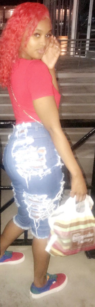 blessed_milli's tweet photo. I’m that bitch but I am not your bitch 🎊🎂 
#23 https://t.co/xWAvUXQo41