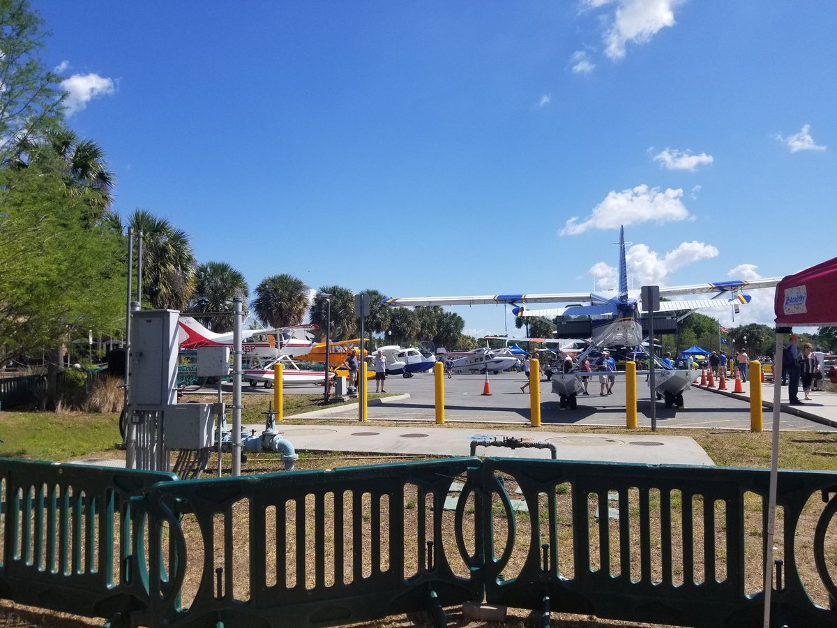 PrivateJetAgent's tweet photo. Perfect Florida weather for today's #seaplaneapalooza in #seaplanecity #tavares for #seaplanebingo https://t.co/TfwtQxT0UX