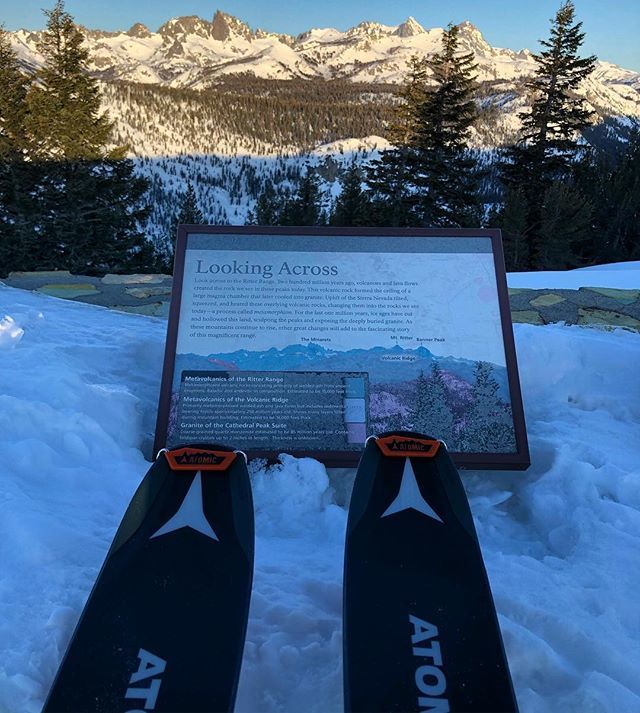 RahlvesBanzai's tweet image. Little skin up to #minarets lookout. Going to be a good spring of skiing out there. #weareskiing #minaretvista ift.tt/2HYvwMy