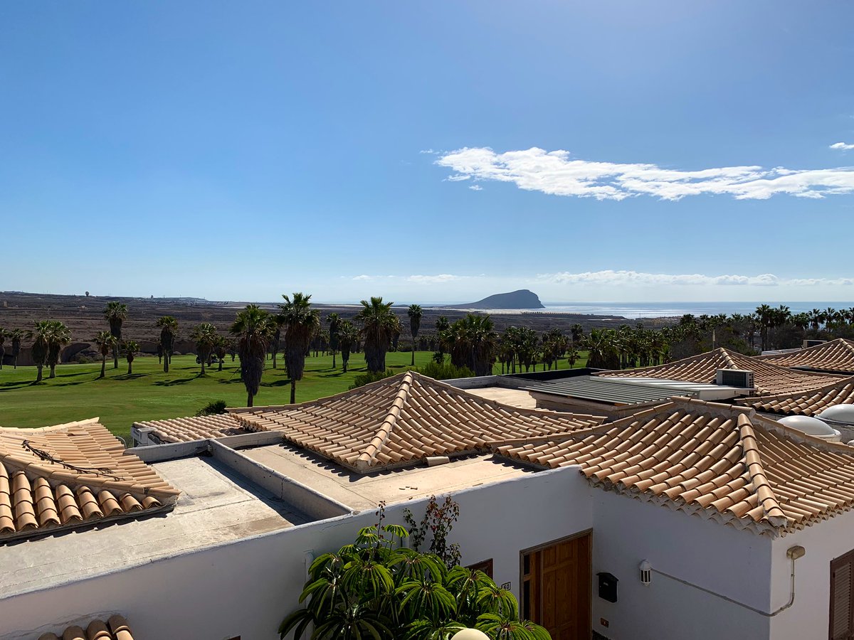 #TenerifeRoyalCountryClub views 🏝 🌊 🏔 ⛰ #Diamondgogreen #DiamondResorts #diamondresortcountryclub #StayVacationed #friday  @NoemiG_RC @DavidRTCC8 @MilaRtcc @Lavieebelle3 great team! 💪🏼