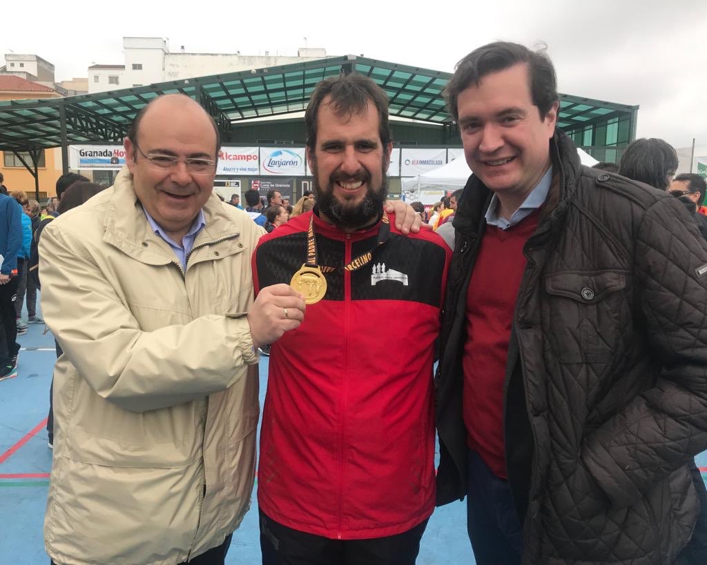 SebastianGR1965's tweet photo. 🔷Hoy tres de nuestros campeones, Conchi, Carlos y MJosé, en la Carrera Memorial Padre Marcelino desafían a la lluvia! ☔️
#XIIIMPM @mpmarcelino
#EstaEsLaMarcelino 🏃🏽♀️🏃🏻♂️ #Granada https://t.co/8OzDskQ5X0