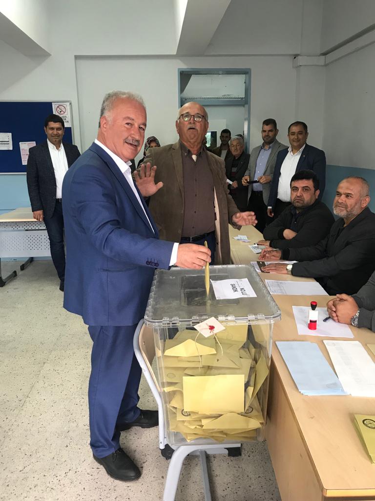 #Cumhurİttifakı Aksu Belediye Başkan Adayımız Halil Şahin, 2019 Mahalli İdareler Seçimleri kapsamında oyunu kullandı. #SevdamızAntalya