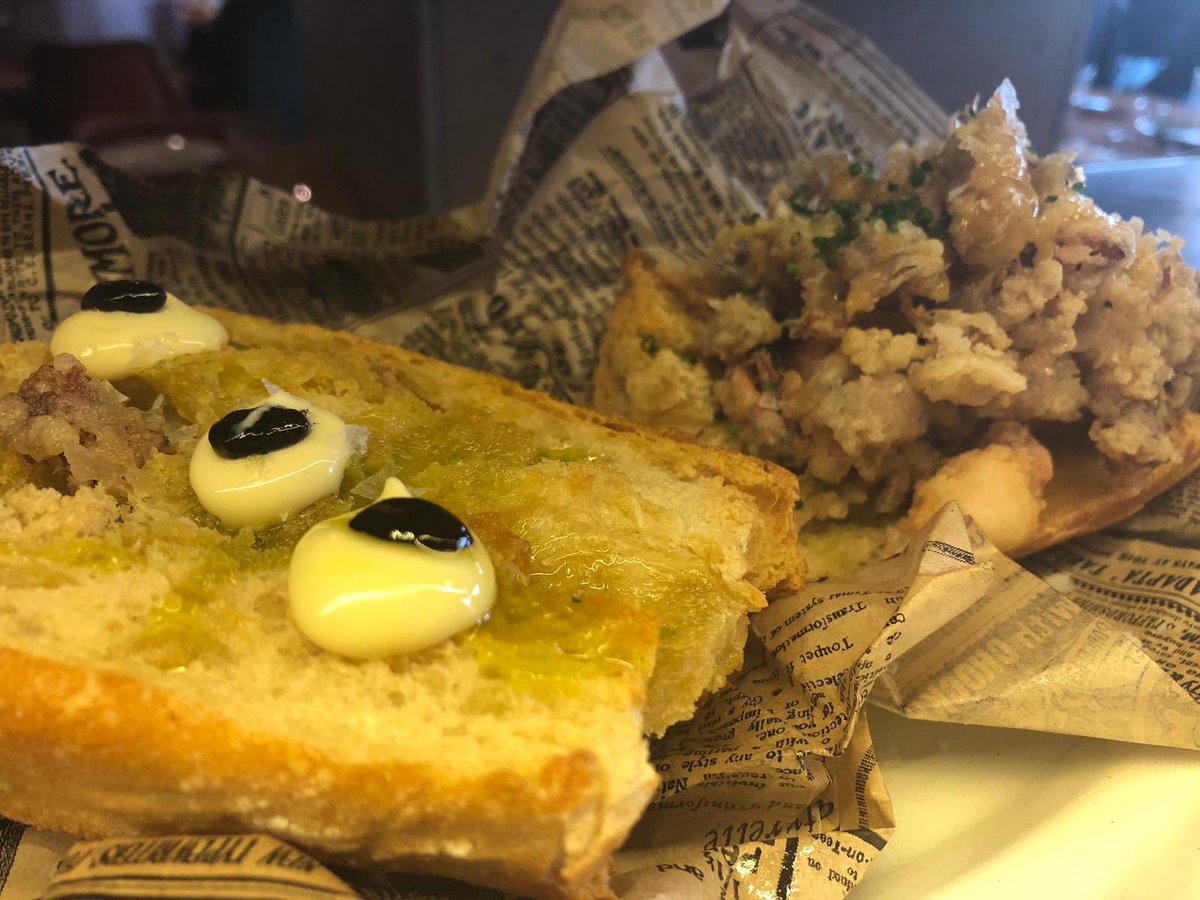 ¿Qué hay mejor para recuperarse del finde que un #bocata de puntillas? Crujientes y sabrosas!! Apúntate a nuestros #aperitivos y no querrás irte!