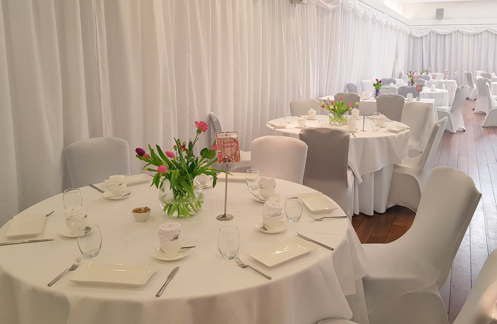 ware_hosp's tweet photo. 🌸🌷Almost ready to welcome our #Mothersday2019 guests for #afternoontea! 35 families with a total of 58 mums will be joining us today 🌷🌸 @WarePriory @SeasonedEvents https://t.co/AArTjZgiSn