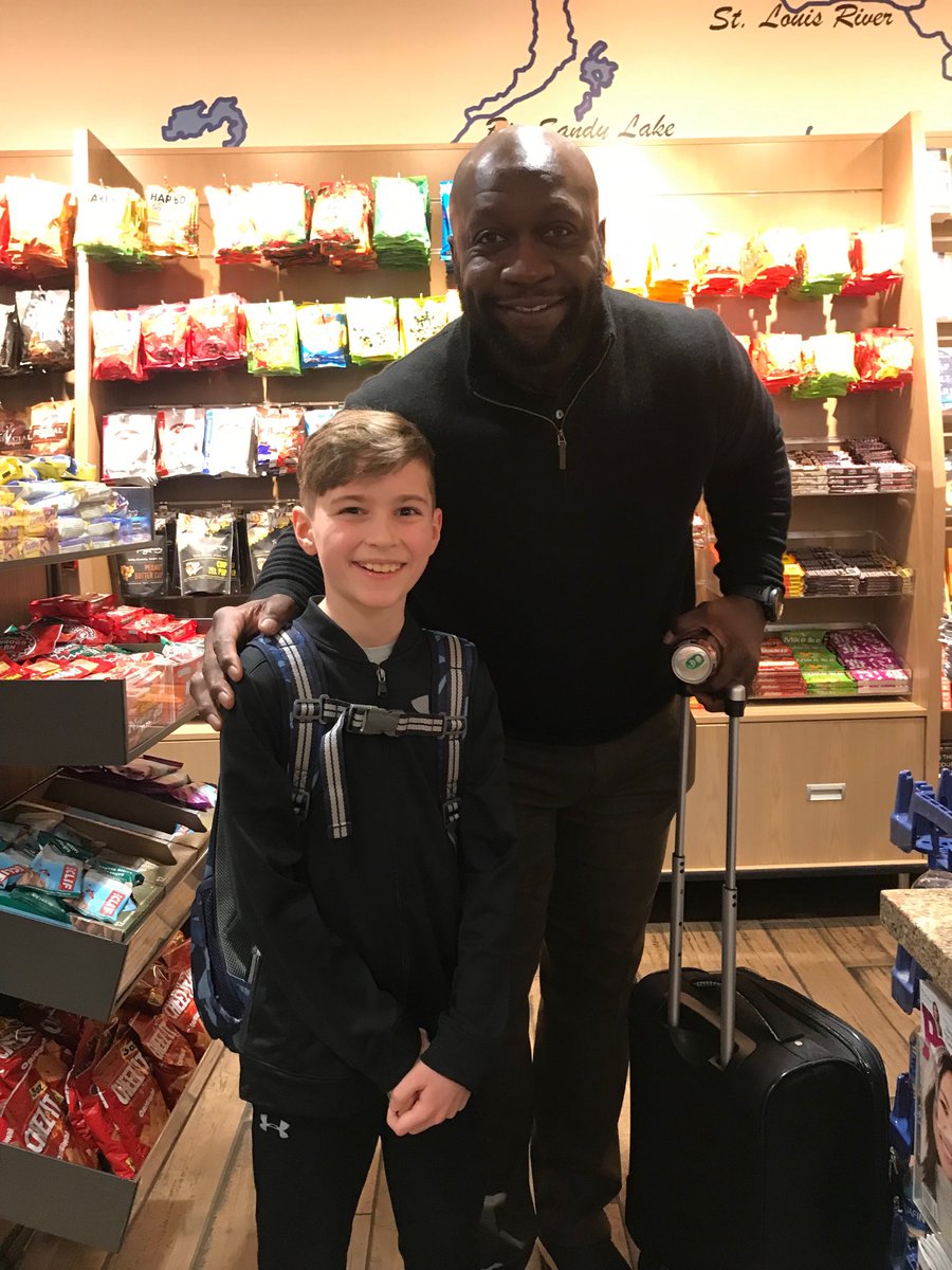 What a gracious and kind man.  I am so glad my son was able to meet such a great role model.  Thank you sir. HOF’er ⁦<a href="/johnnyrandle93/">john randle</a>⁩