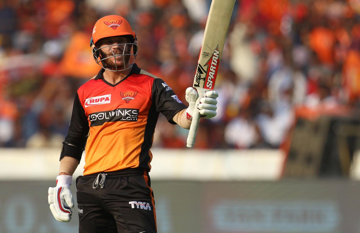 cricketcomau's tweet photo. CENTURY! David Warner has done it! A hundred of just 54 balls to join Bairstow on three figures. Simply incredible! https://t.co/u0cXsIivYY #IPL https://t.co/Z5kdYGWIbC