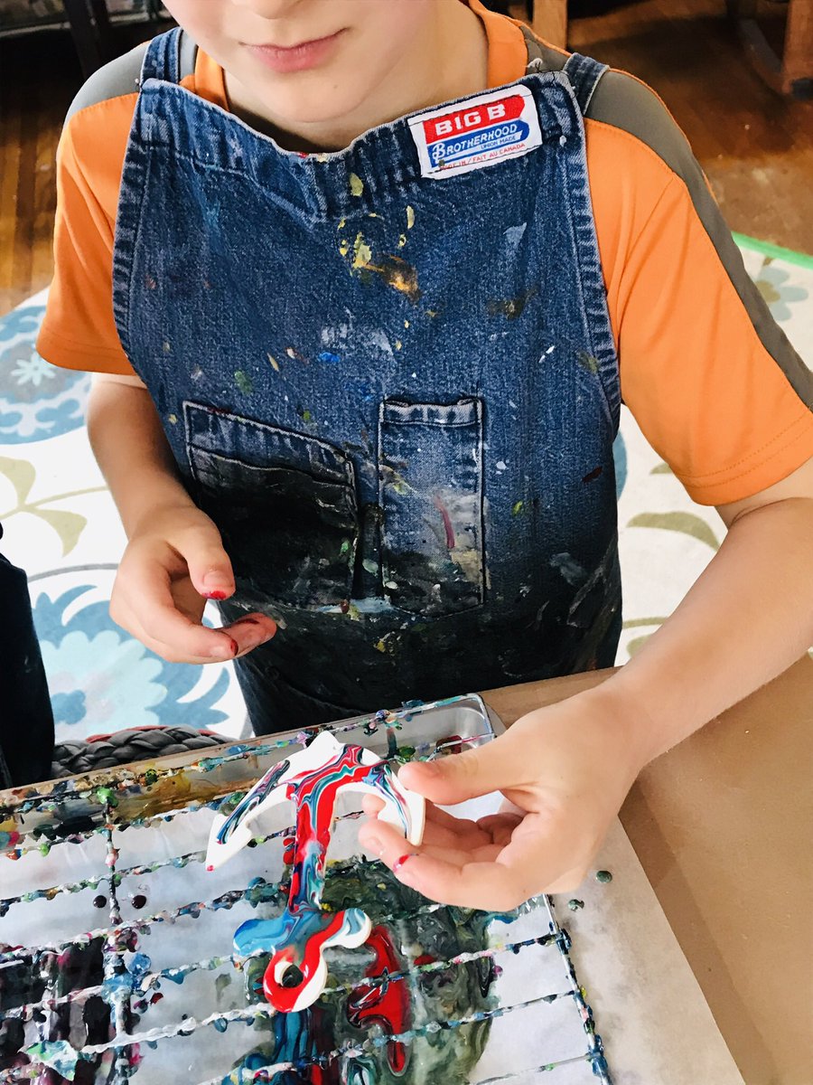 Register for children’s Pouring series starts tomorrow after school, ages 8+, with four weeks of pouring fun! eventbrite.ca/myevent?eid=59… #triart #liquidpouring #kids #ygk #tettcentre #gloccamorrastudio #adelewebster