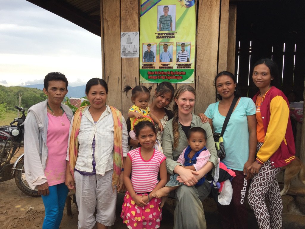 BrisZooSociety's tweet photo. And last but not least, Conservation lecturer and co-lead of the Phillipines project, @DaphneKerhoas (pictured here visiting local communities living on the border of protected areas).

#ScienceMums #MothersDay https://t.co/f92A9U5j5k
