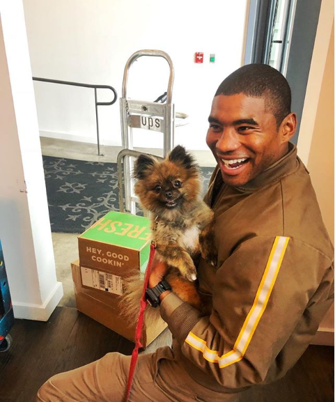 Reneta22's tweet photo. I want this to be my UPS guy! 😭 #PupsOfJay This UPS Driver Takes The Most Joyful Photos With The Dogs On His Route https://t.co/y0ZgeCy1tp https://t.co/gO1EKXNg6X