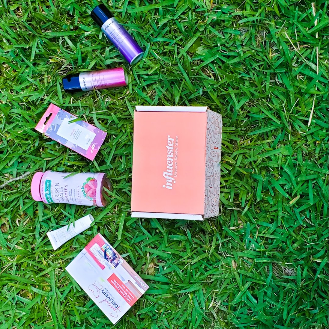 FireGoddessEm's tweet photo. So excited I received this #complimentary #BossBabeVoxBox from @influenster! I'm trying everything!
.
#ad #influenster #KorresGreekYoghurt @korres.skincare #discovercestmoi @cestmoibeauty #evaempowerment @evahairnyc #naturesbounty @naturesbounty #TOHSpecialDelivery @TasteofHome https://t.co/66TCjIS6Zs