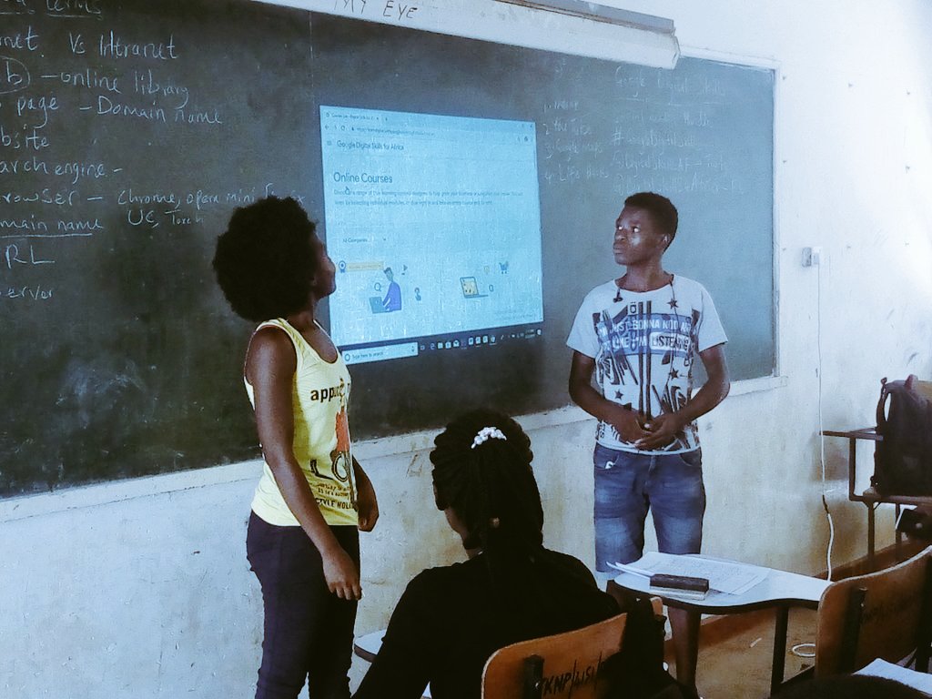 waynepeter2's tweet photo. Choose a skill, learn online,get certified. https://t.co/xYGVpWvhDc #GoogleDigitalSkills @DigitalSkillsAF @eMobilis https://t.co/LkdelLC33m